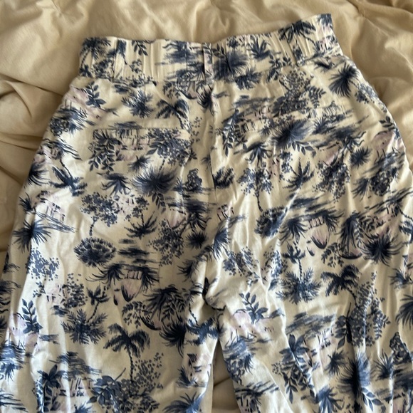 Linen pants - Picture 2 of 3